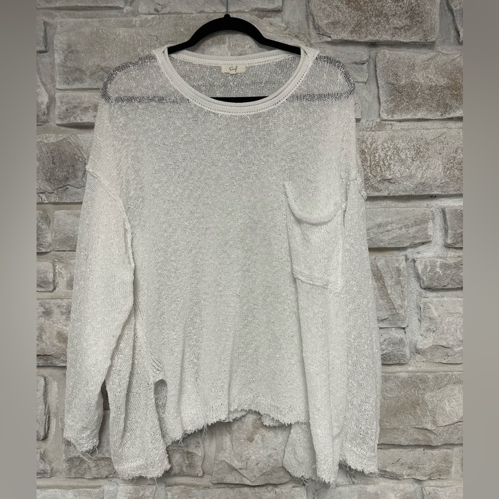 Women’s Light Weight Sweater